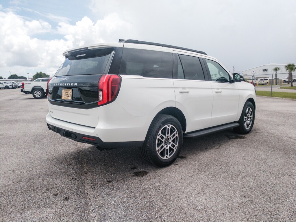 New 2026 Ford Expedition Active SUV