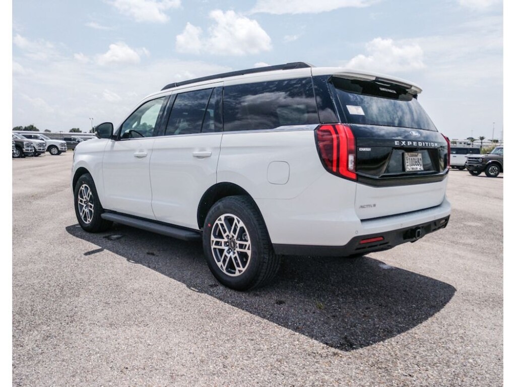 New 2026 Ford Expedition Active SUV