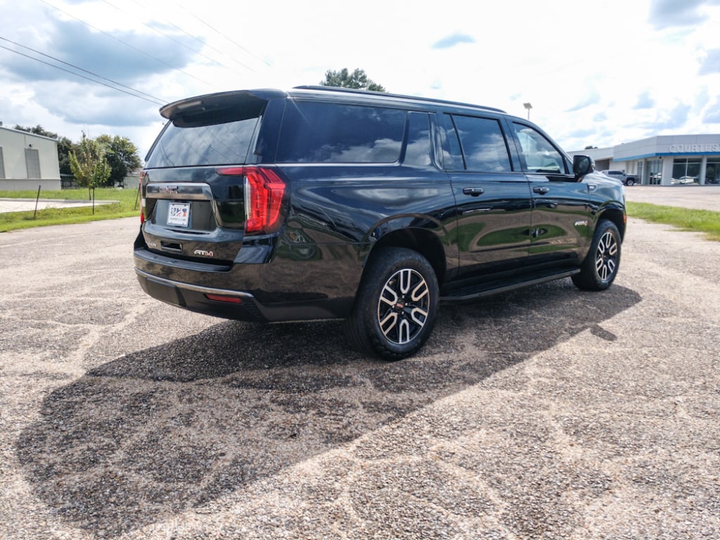 Used 2024 GMC Yukon XL AT4 SUV