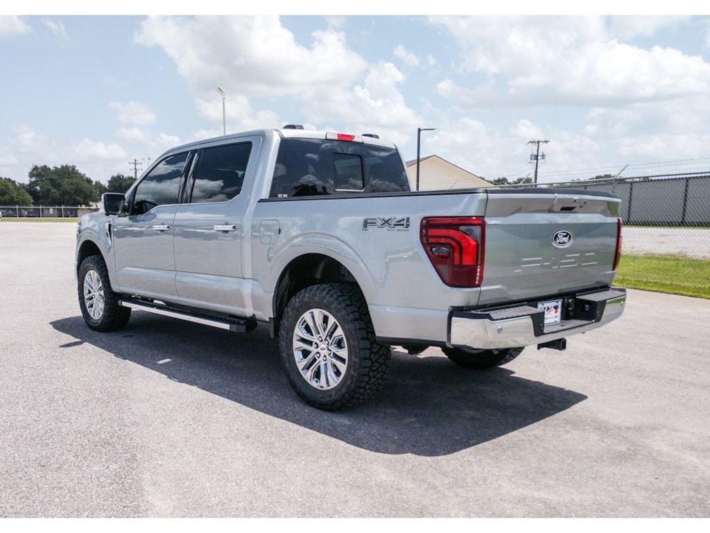 New 2026 Ford F-150 Lariat Truck SuperCrew Cab
