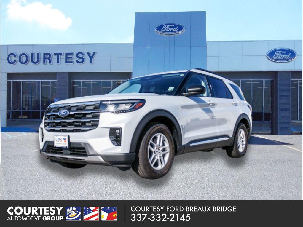 2025 Ford Explorer Active's photo