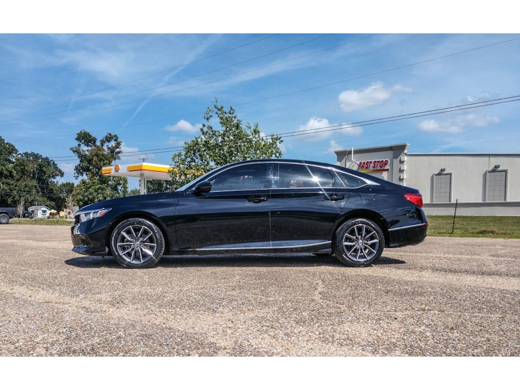 Used 2022 Honda Accord EX-L Sedan