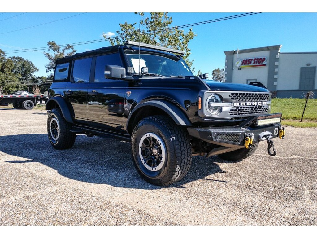 Used 2023 Ford Bronco Badlands SUV