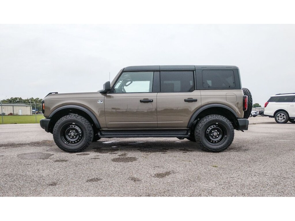 New 2026 Ford Bronco Outer Banks SUV