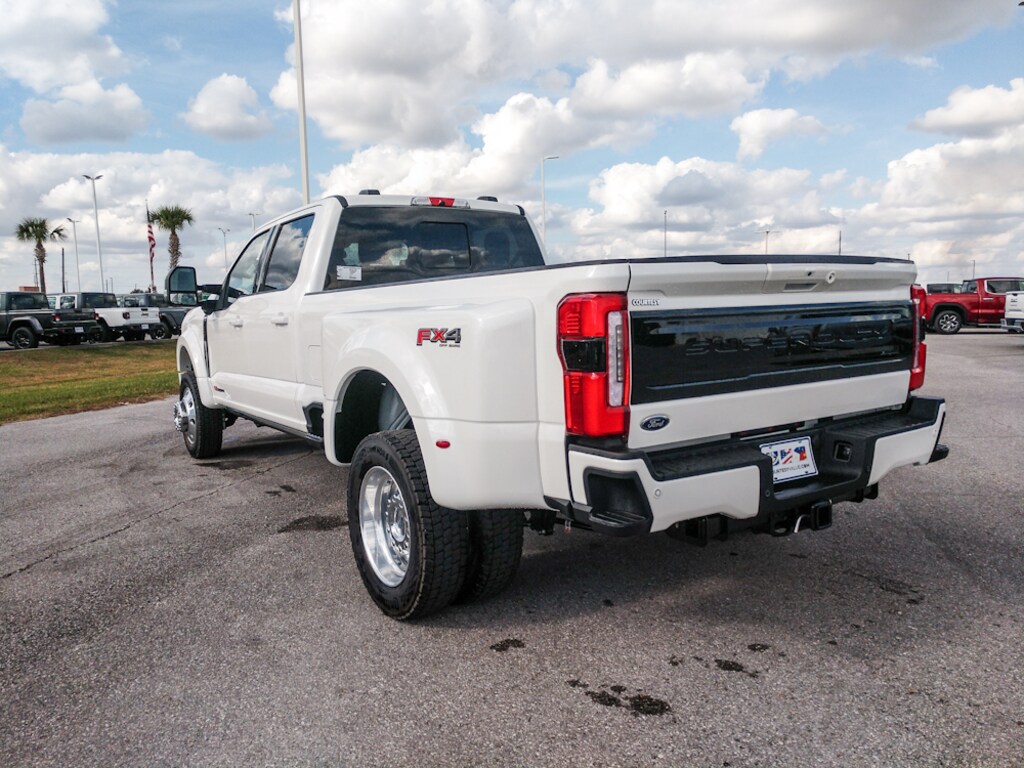 New 2026 Ford F-450 Platinum Truck Crew Cab
