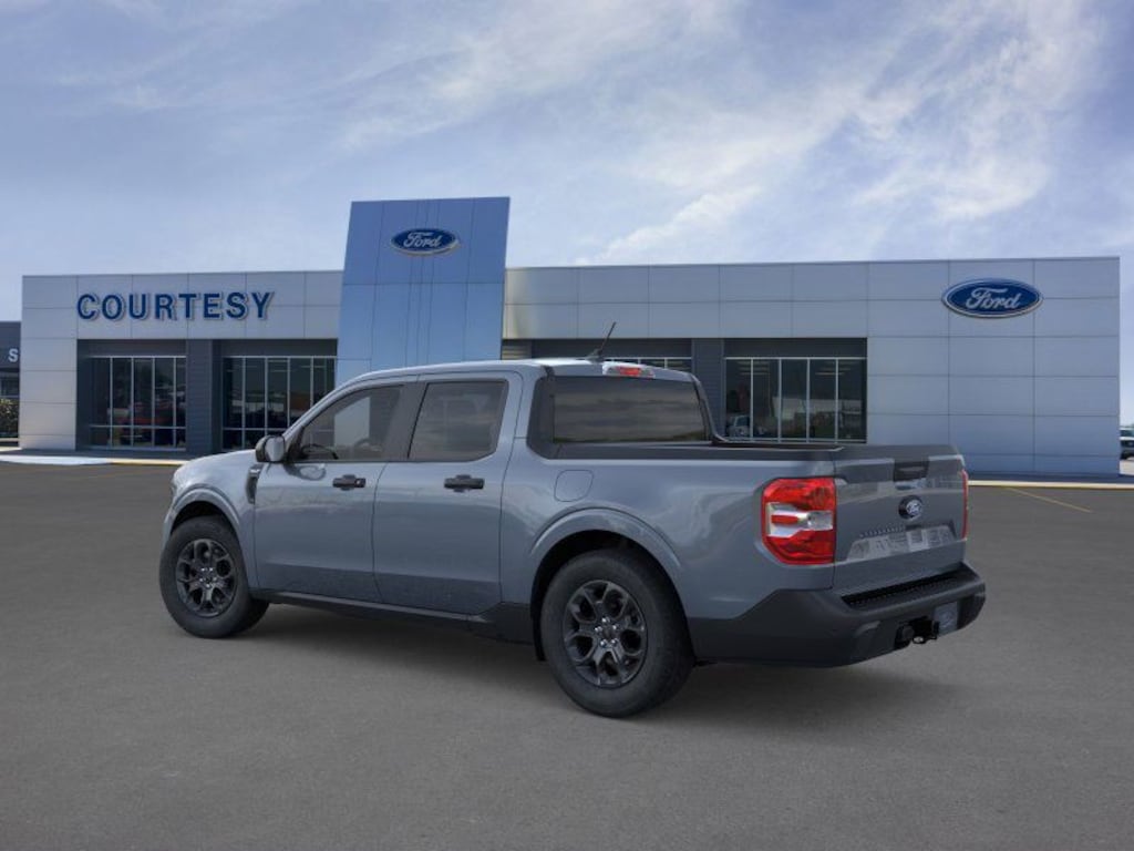 New 2025 Ford Maverick XLT Truck SuperCrew
