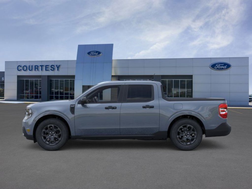 New 2025 Ford Maverick XLT Truck SuperCrew