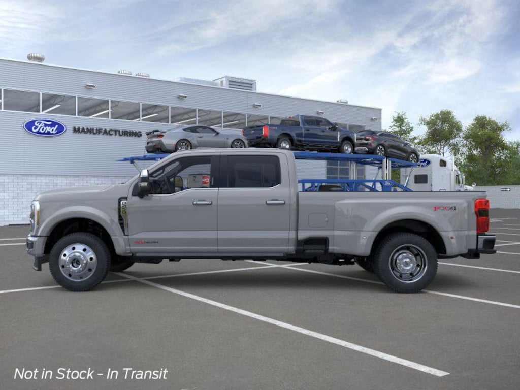 New 2026 Ford F-450 Lariat Truck Crew Cab