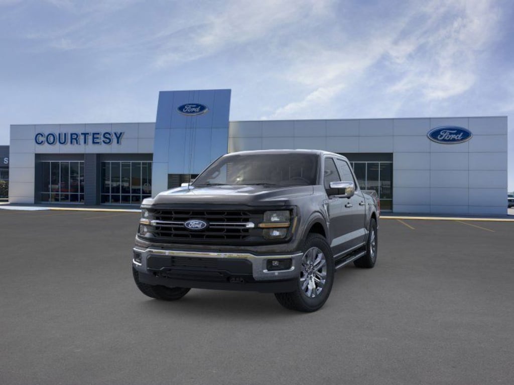 New 2025 Ford F-150 XLT Truck SuperCrew Cab