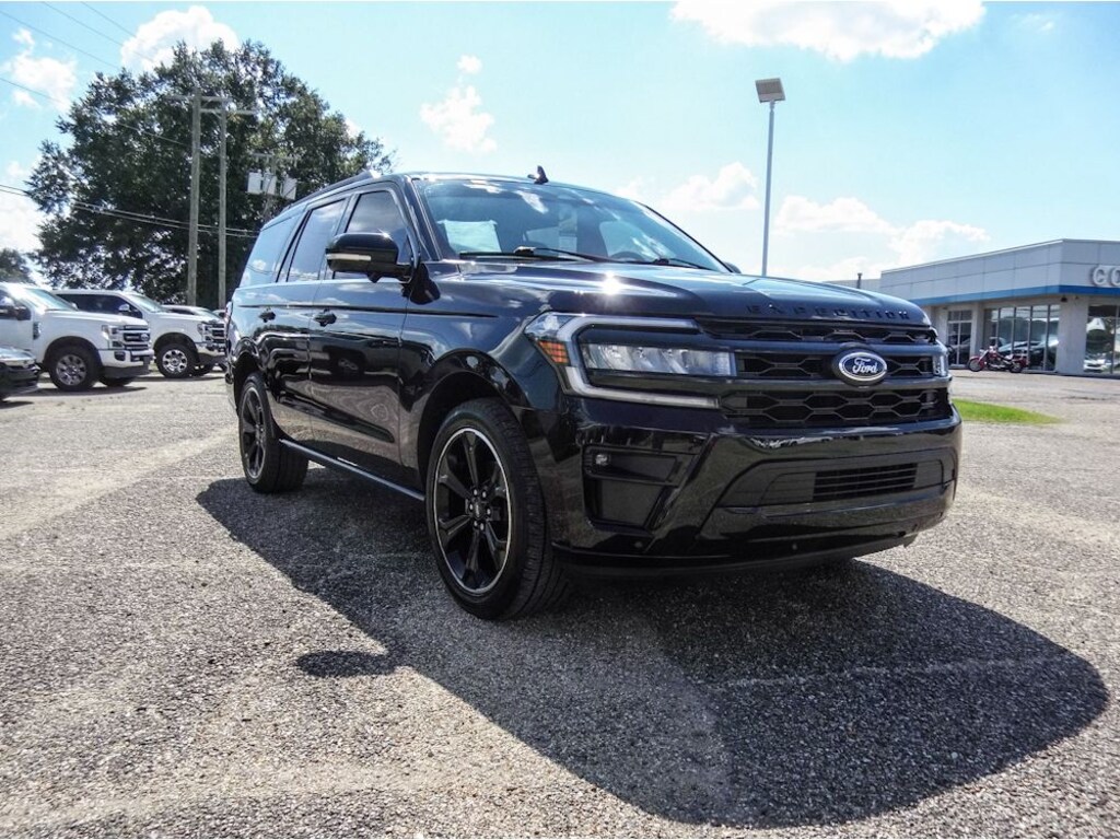Used 2023 Ford Expedition For Sale at Courtesy Ford VIN