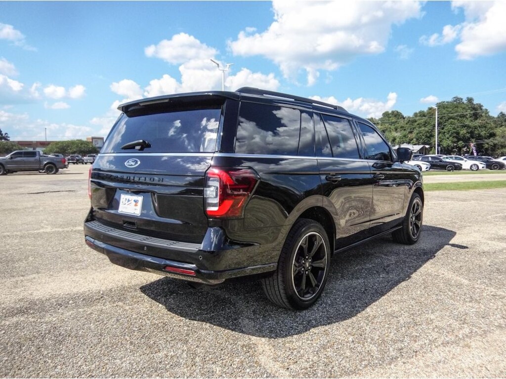 Used 2023 Ford Expedition For Sale at Courtesy Ford VIN