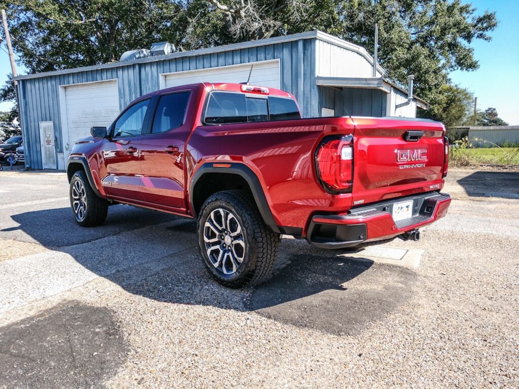 Used 2024 GMC Canyon 4WD AT4 Crew Cab