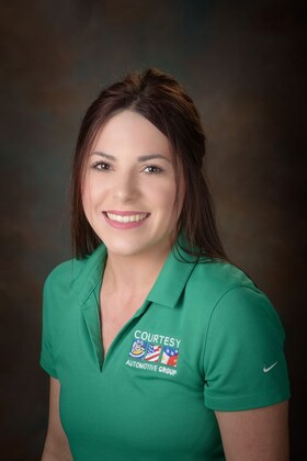 Staff member Lexis Rodgers from 230abcdb3bb5