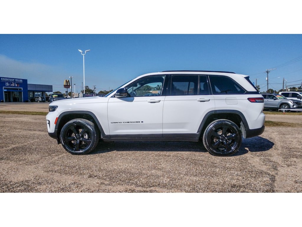Certified 2023 Jeep Grand Cherokee Altitude Sport Utility