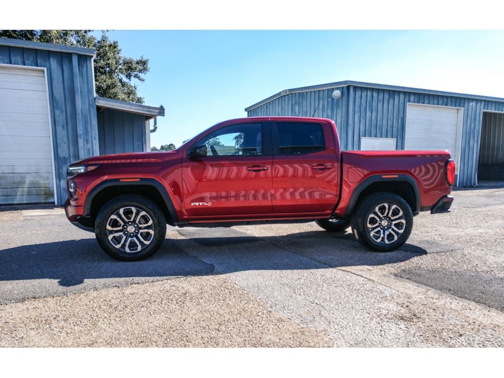Used 2024 GMC Canyon 4WD AT4 Crew Cab