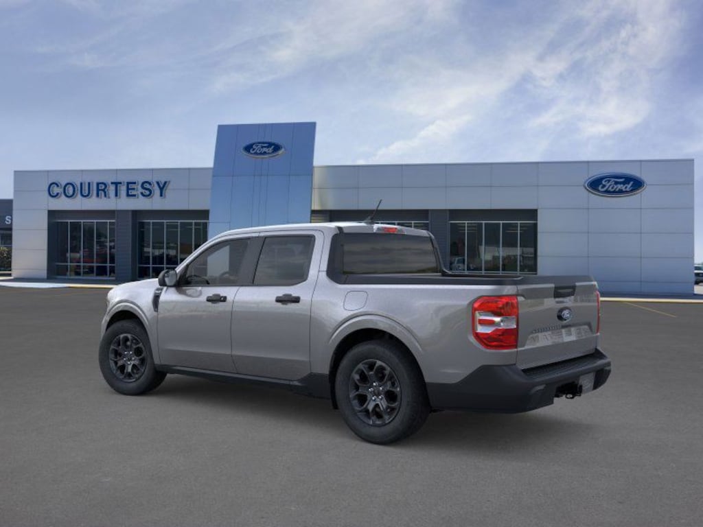 New 2025 Ford Maverick XLT Truck SuperCrew
