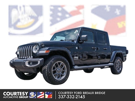 Featured Used 2020 Jeep Gladiator Overland Crew Cab for Sale in Breaux Bridge, LA