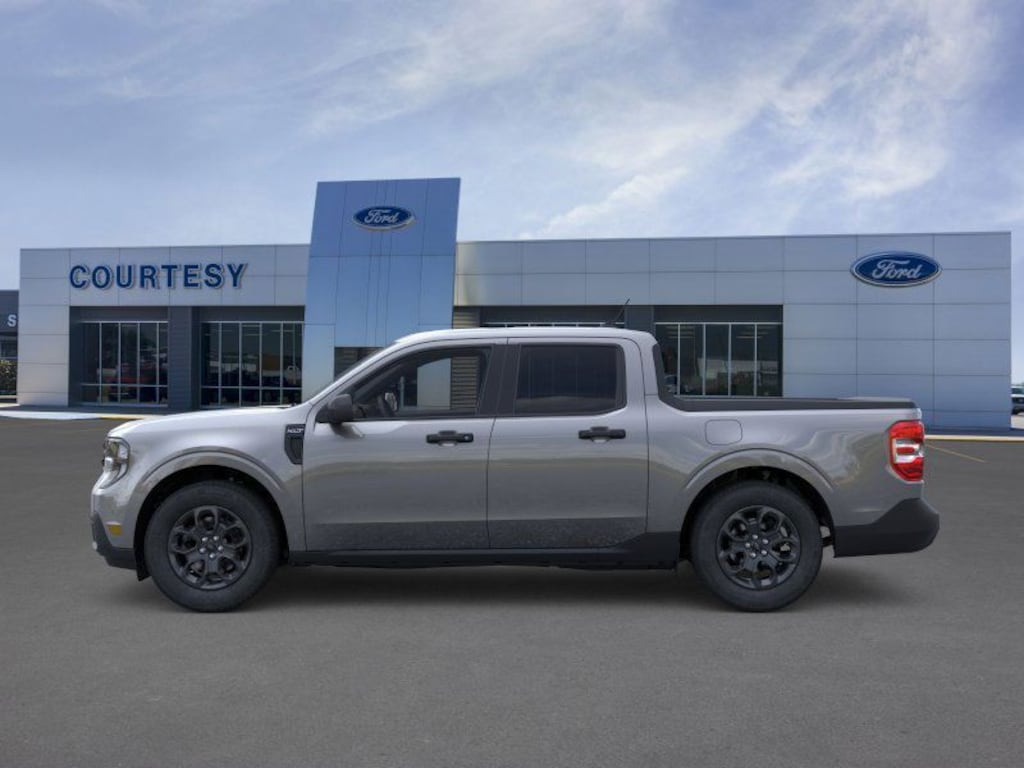 New 2025 Ford Maverick XLT Truck SuperCrew