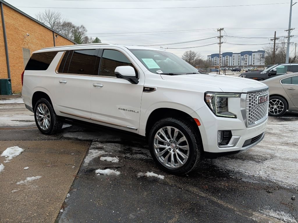 2023 GMC Yukon XL Denali's photo
