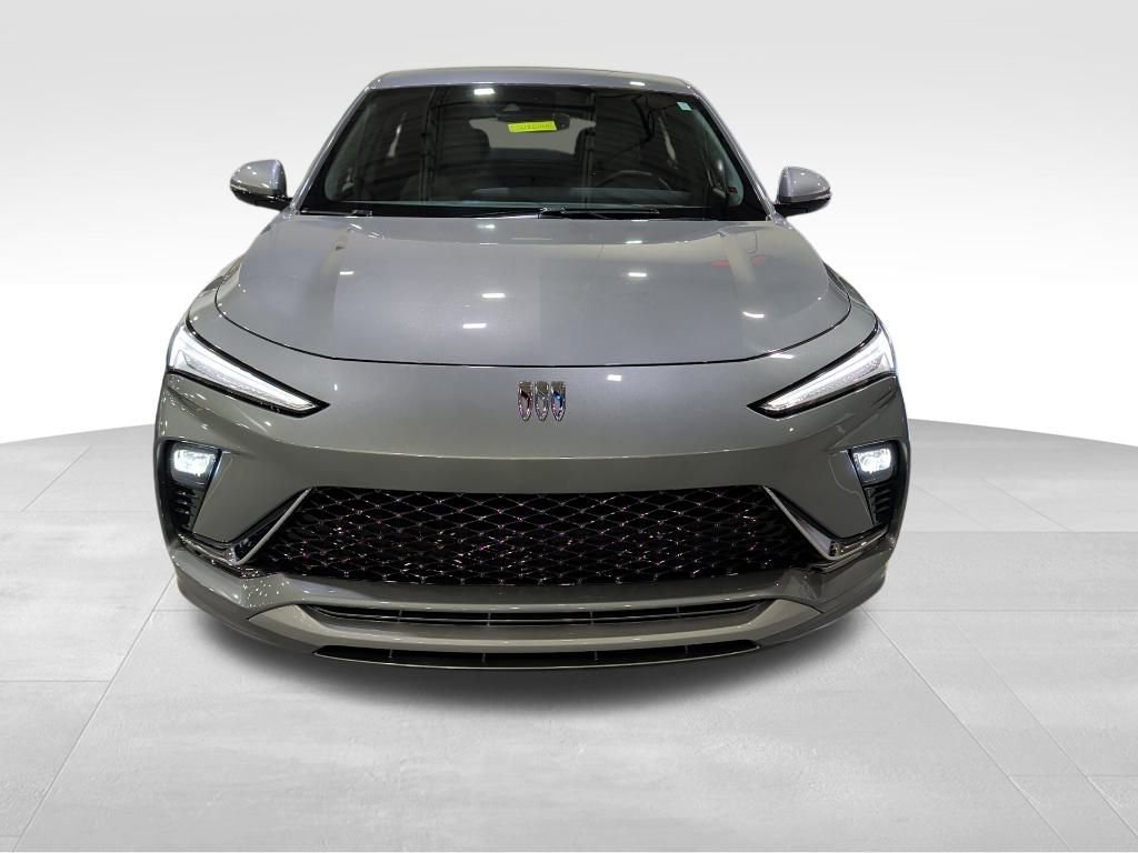 2024 Buick Envista Avenir photo 2