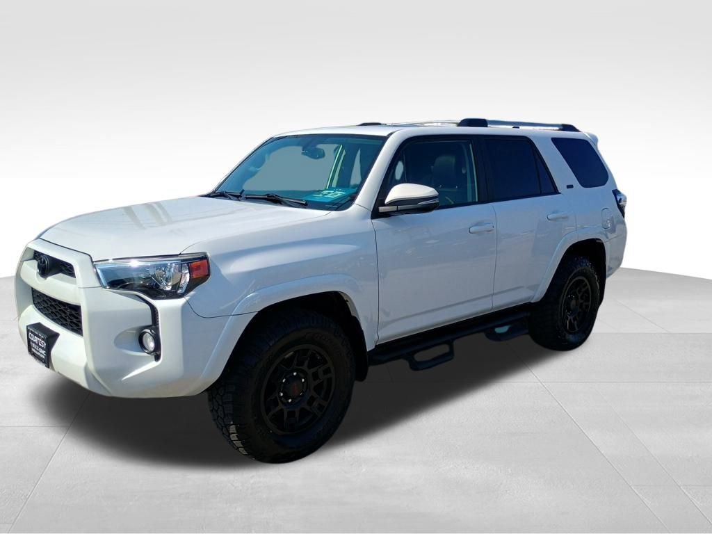 2019 Toyota 4Runner SR5 Premium photo 3