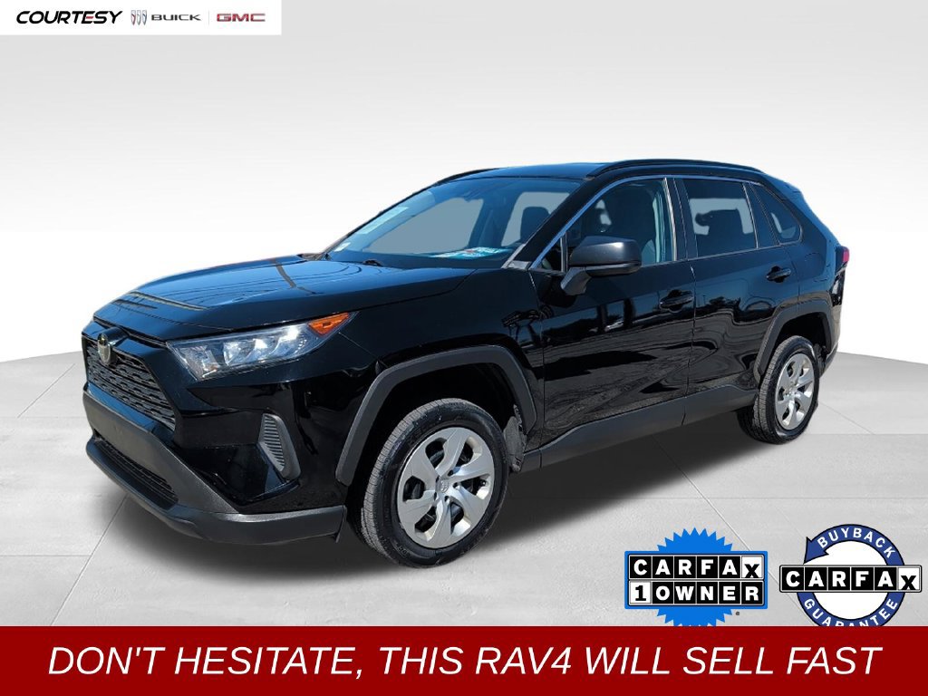 2020 Toyota RAV4 LE SUV