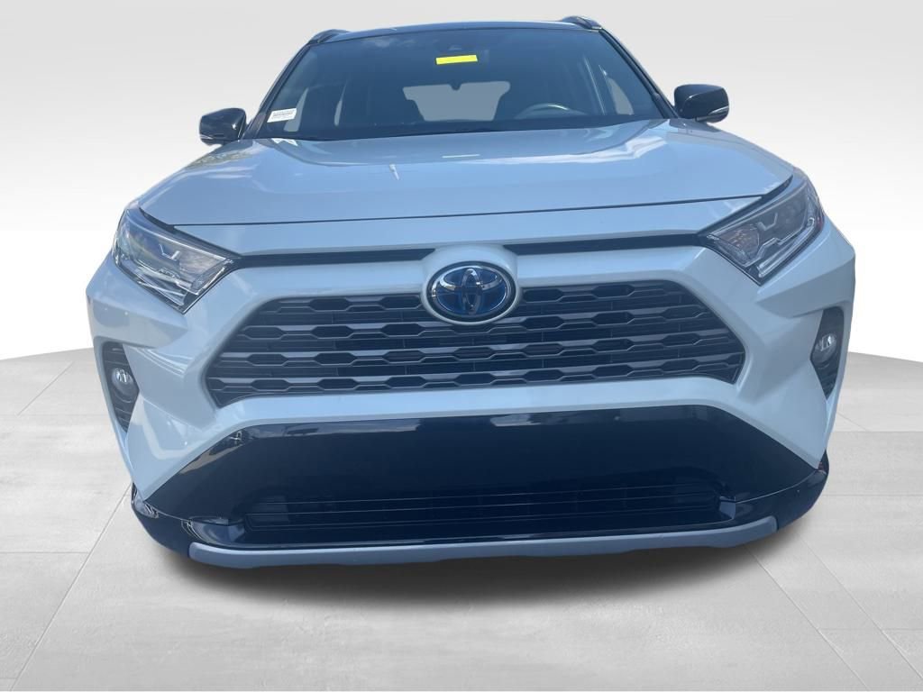 2021 Toyota RAV4 Hybrid XSE photo 2