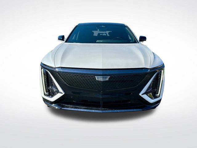 2025 Cadillac Lyriq Sport photo 2