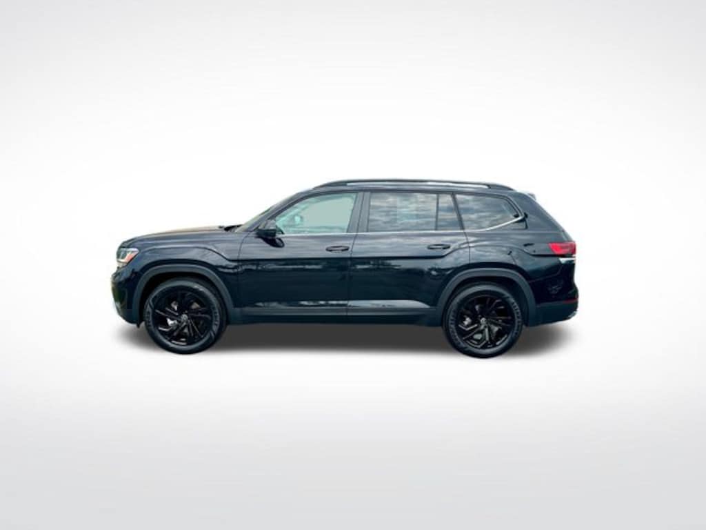 Used 2023 Volkswagen Atlas 2.0T SE w/Technology SUV
