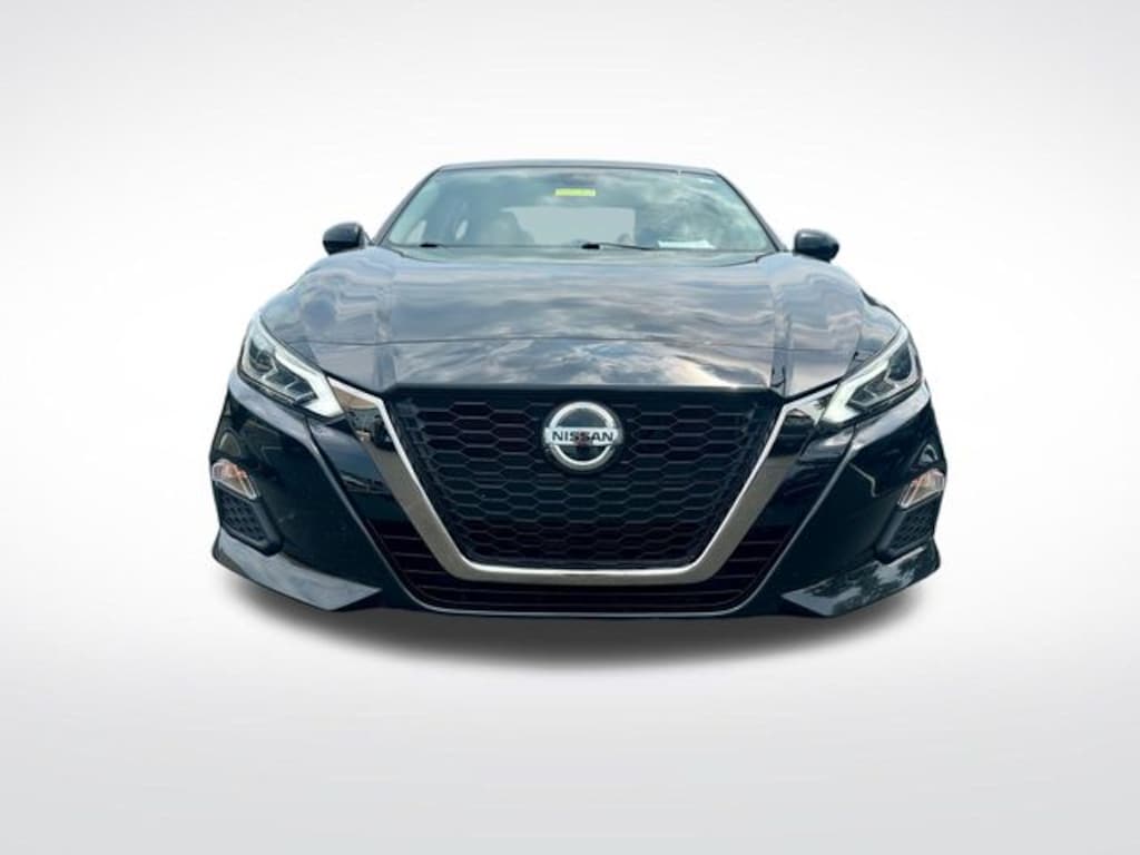 Used 2021 Nissan Altima 2.5 SR Sedan