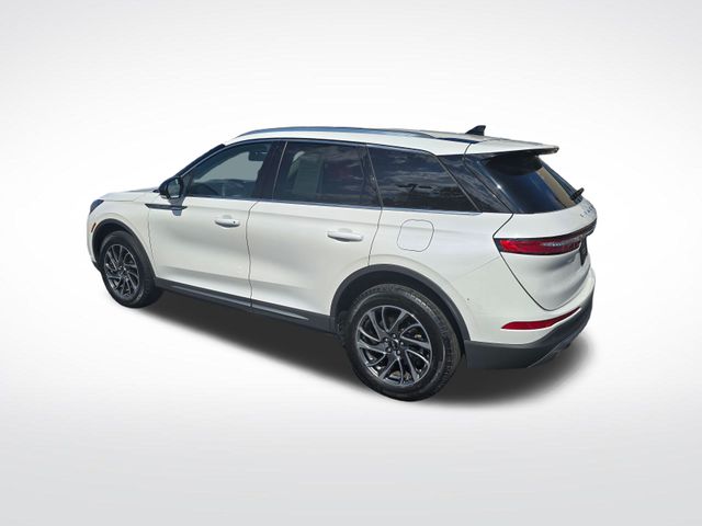 2020 Lincoln Corsair Standard photo 4