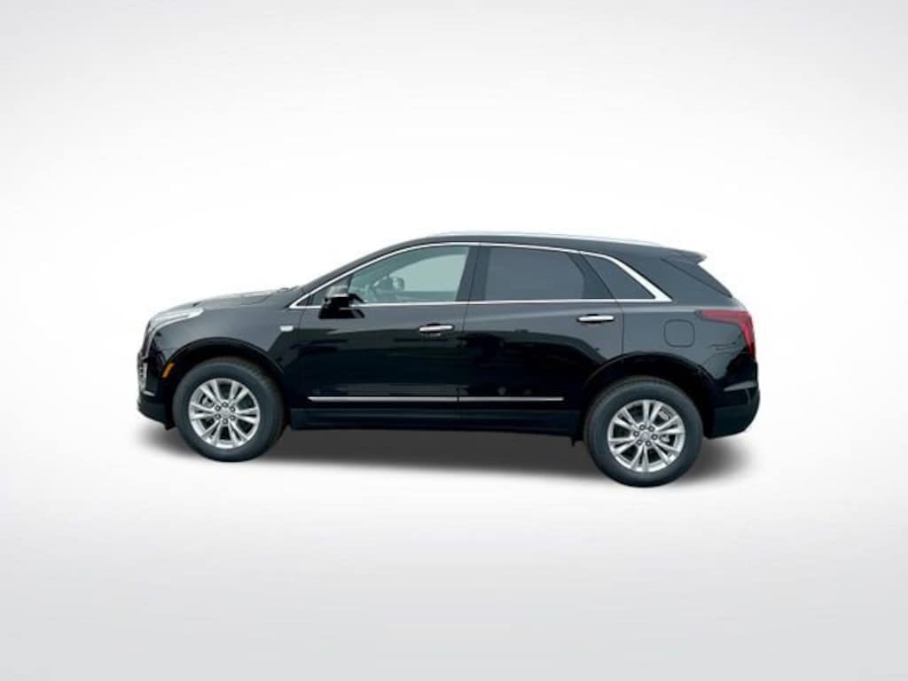 New 2026 CADILLAC XT5 Luxury SUV