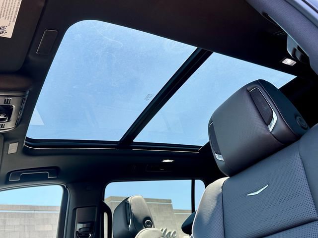 2026 Cadillac Escalade Sport - Photo 16