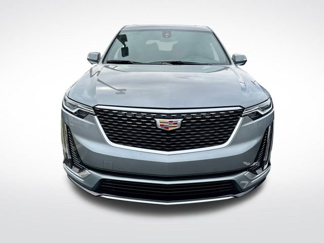 2025 Cadillac XT6 Luxury photo 2