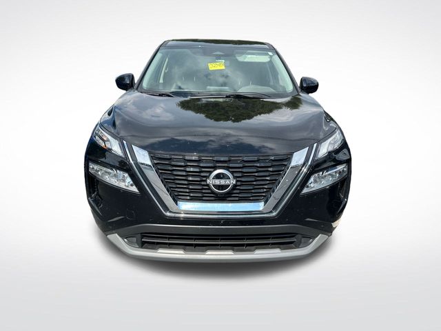 2023 Nissan Rogue SV photo 2