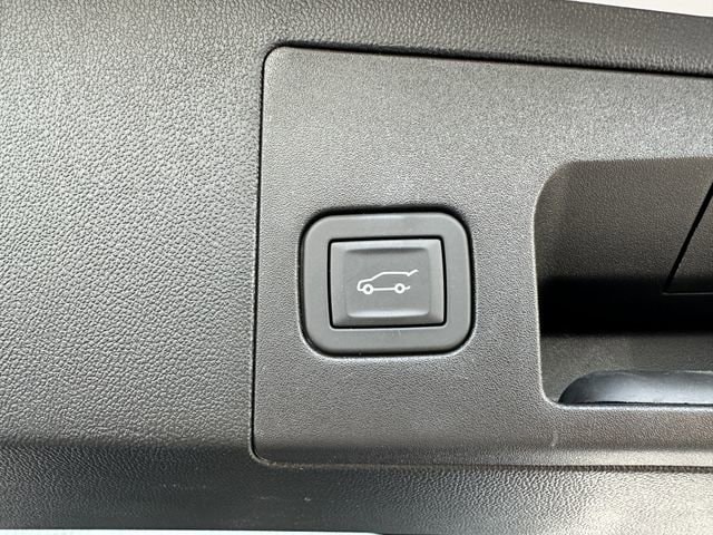 2025 Cadillac XT5 Premium Luxury - Photo 23