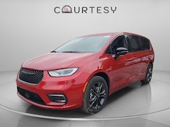 2026 Chrysler Pacifica SELECT Passenger Van