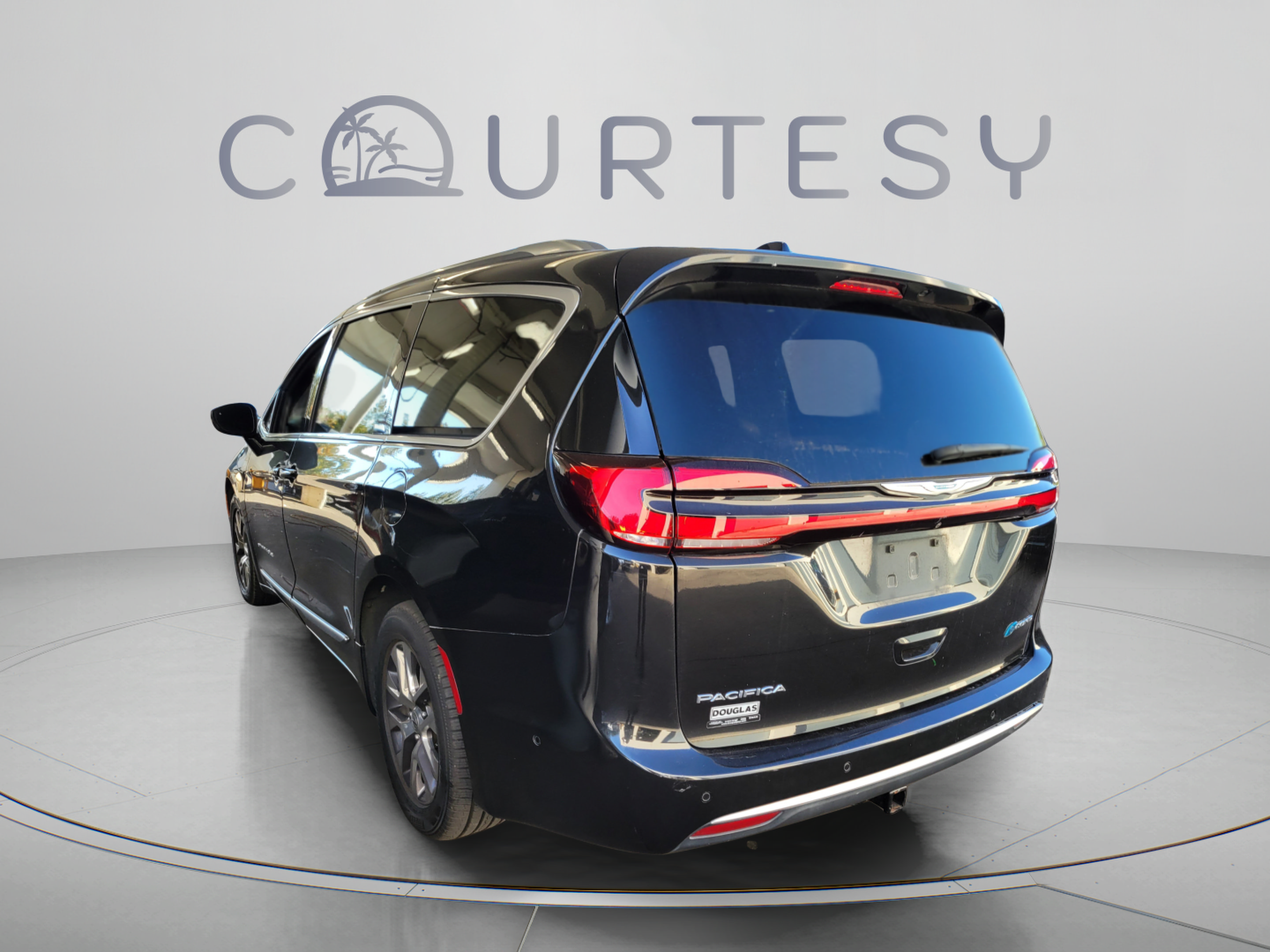 Used 2021 Chrysler Pacifica Hybrid Pinnacle Hybrid Pinnacle