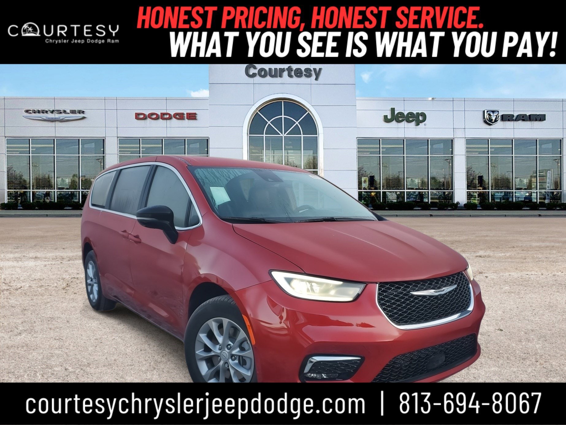 2026 Chrysler Pacifica Select's photo