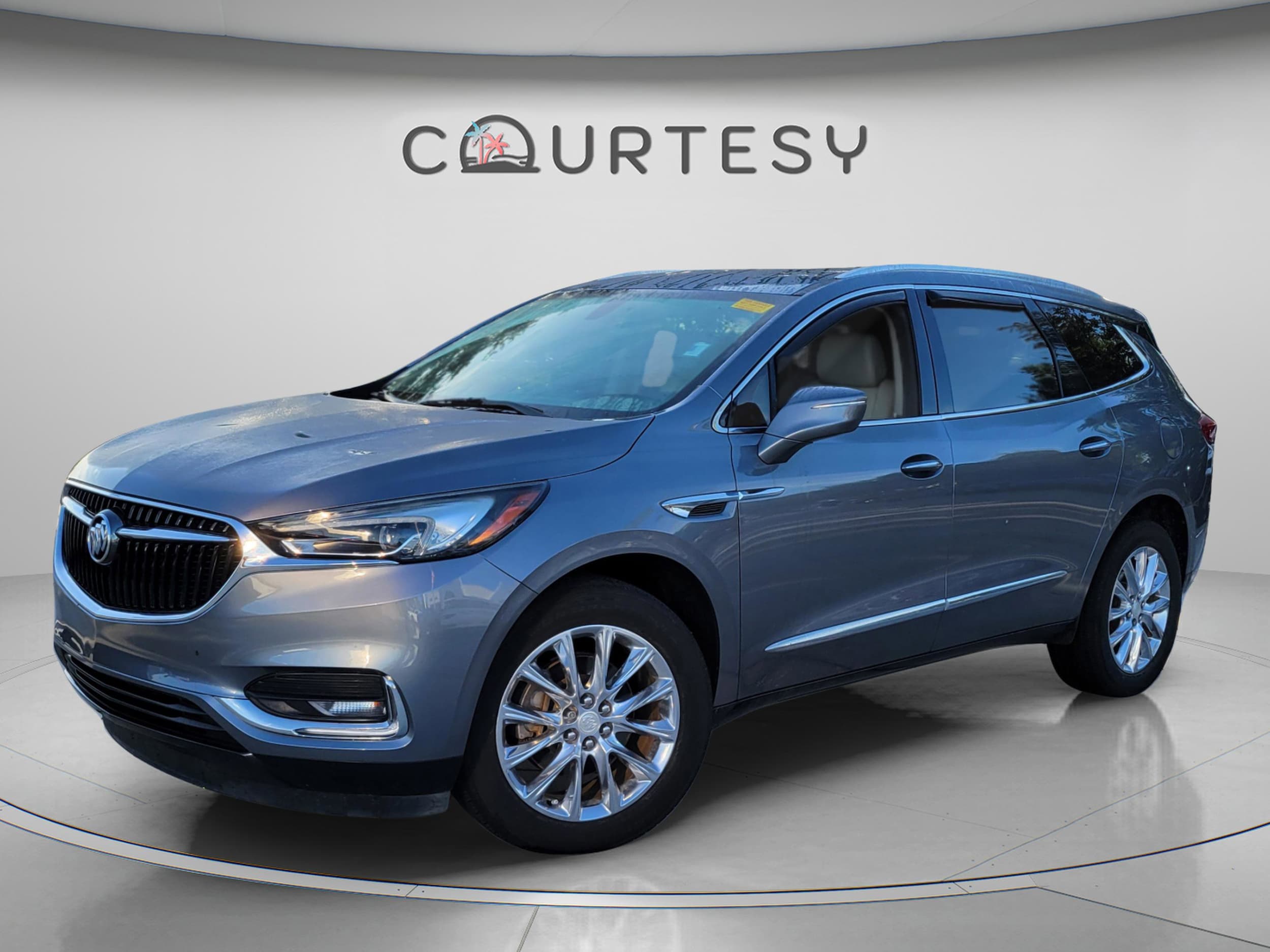 2019 Buick Enclave Essence AWD's photo