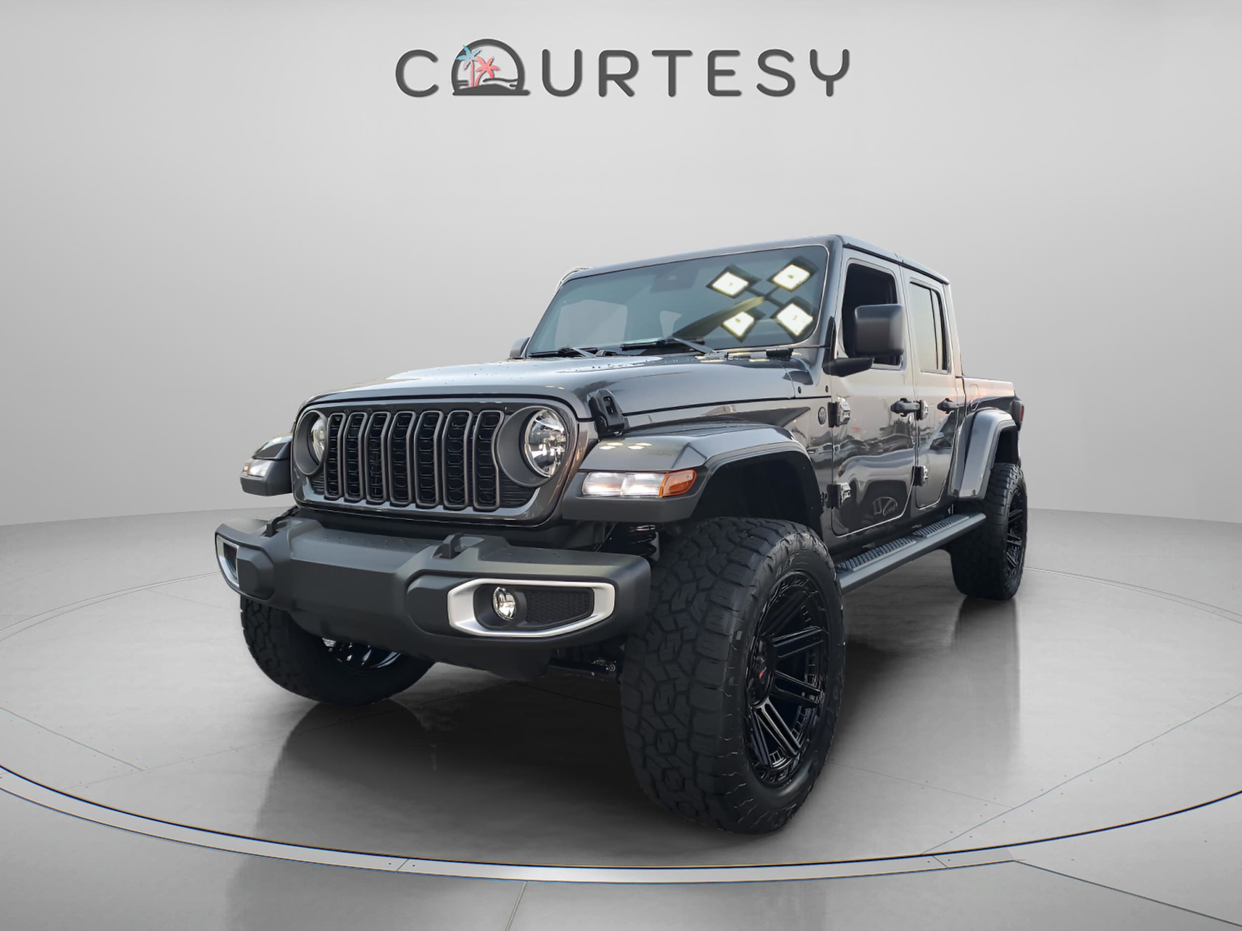2025 Jeep Gladiator Sport S's photo
