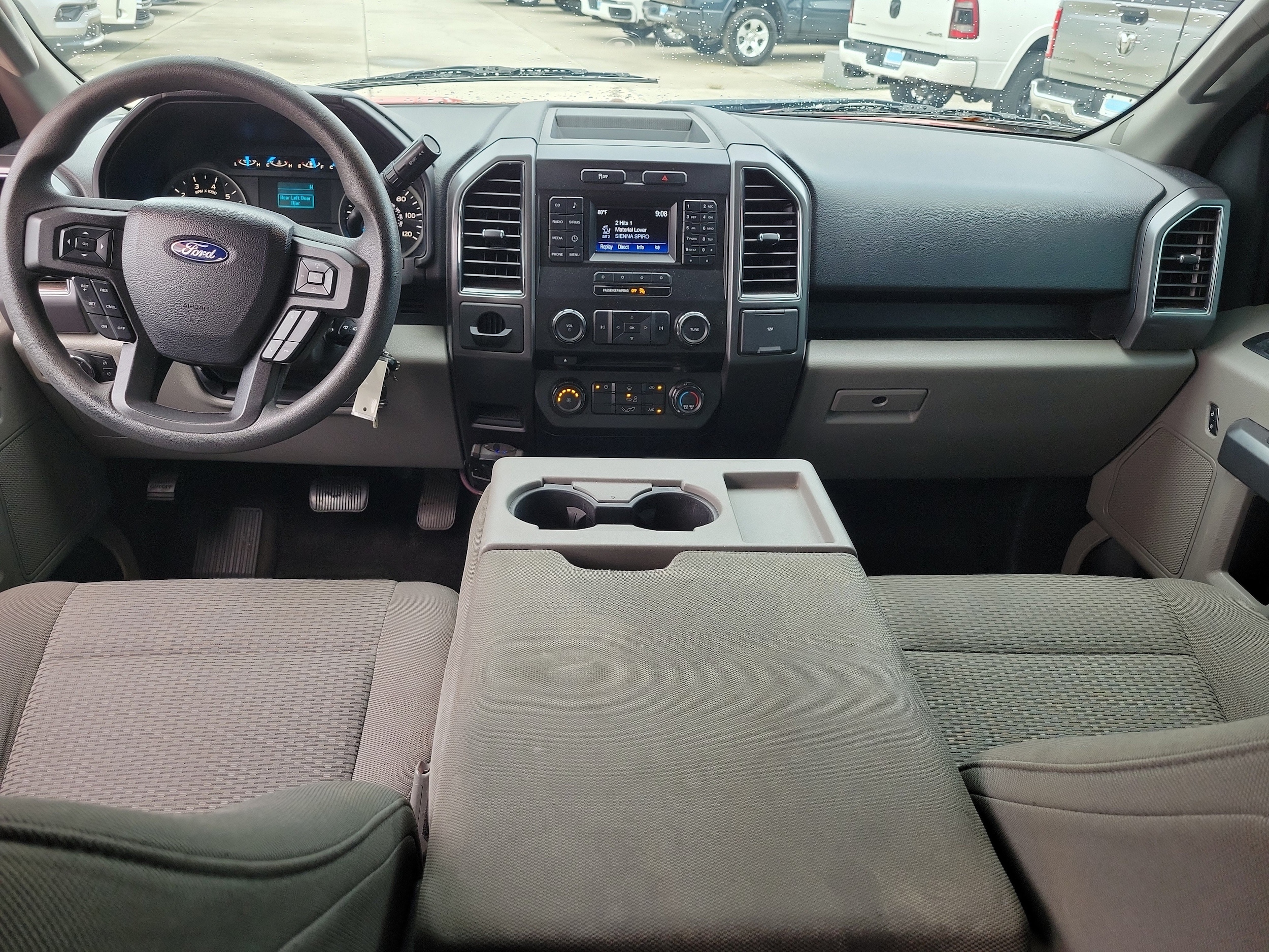 Photo 12