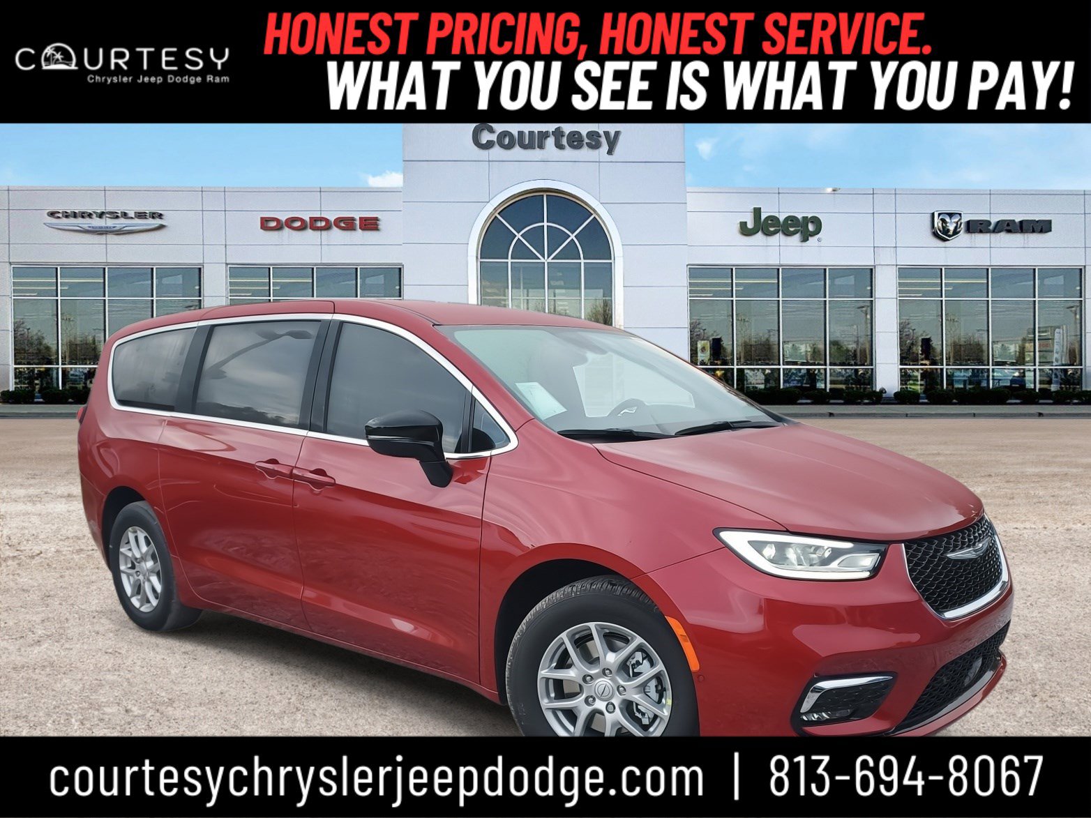 2026 Chrysler Pacifica Select's photo