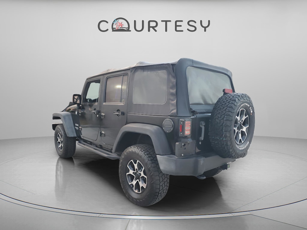 Used 2015 Jeep Wrangler Unlimited Sport 4WD Sport
