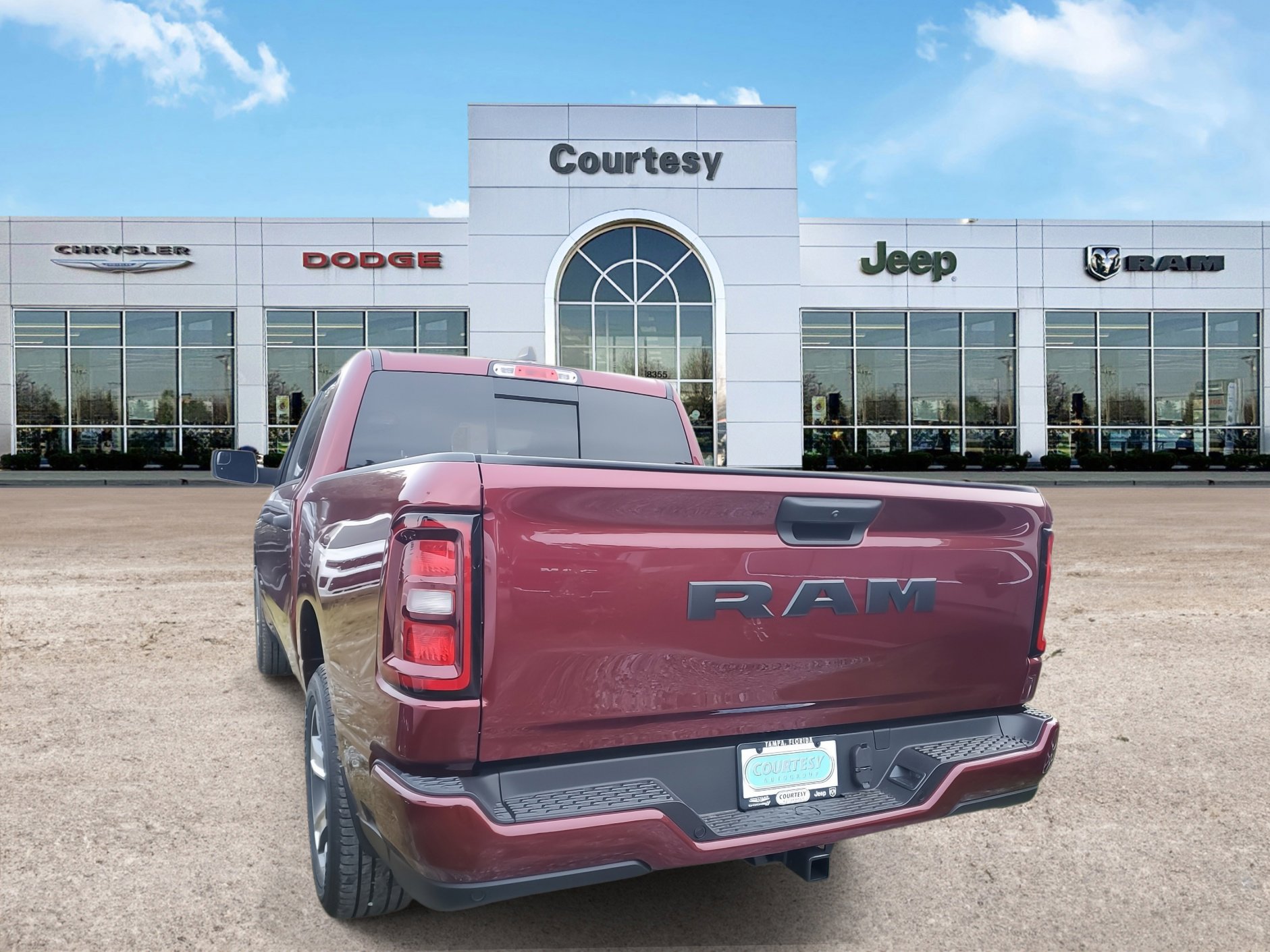 2025 Ram 1500 Tradesman photo 3