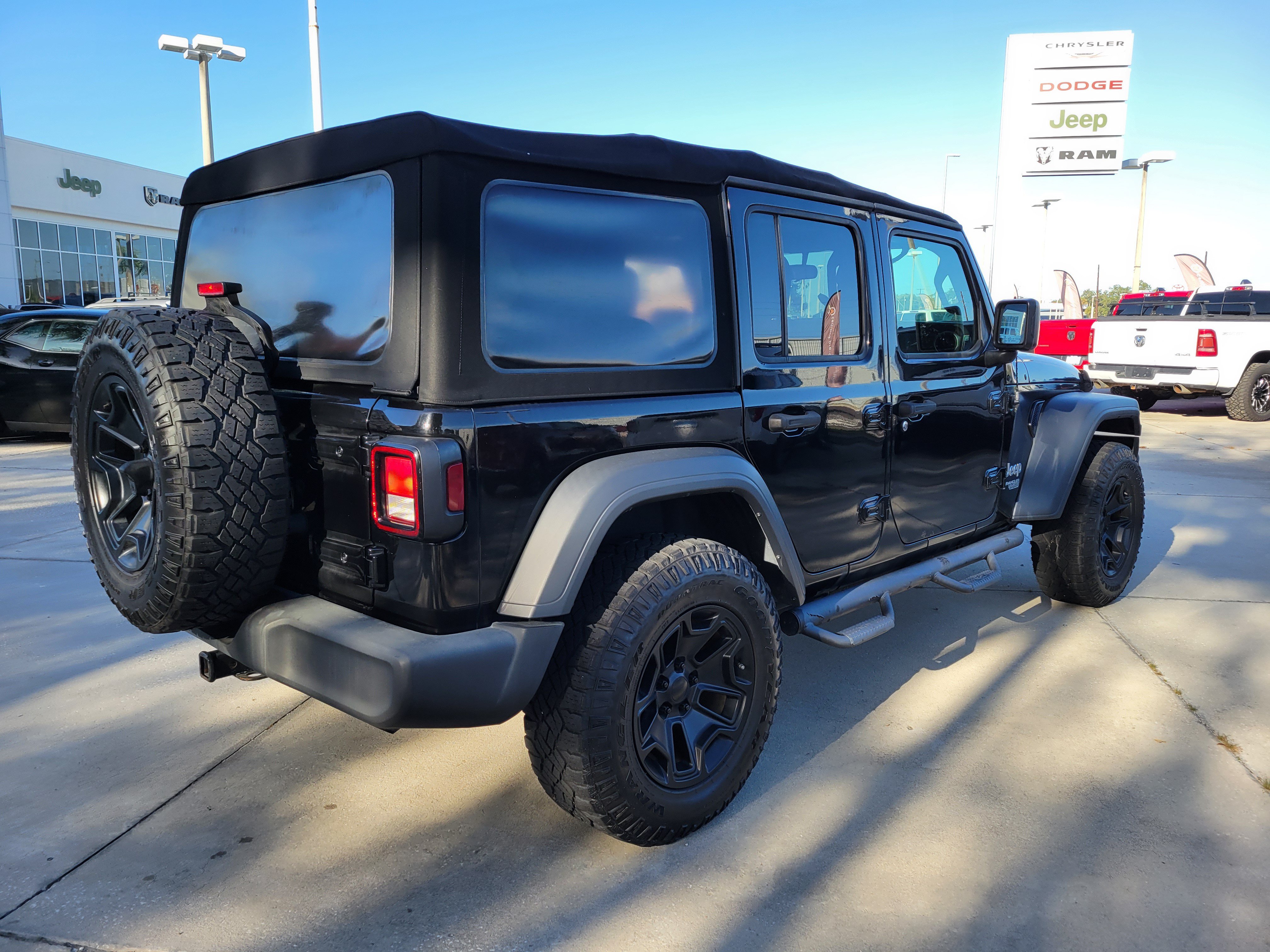 Used 2018 Jeep Wrangler Unlimited Sport S Sport S 4x4