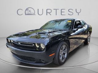 2016 Dodge Challenger SXT Coupe