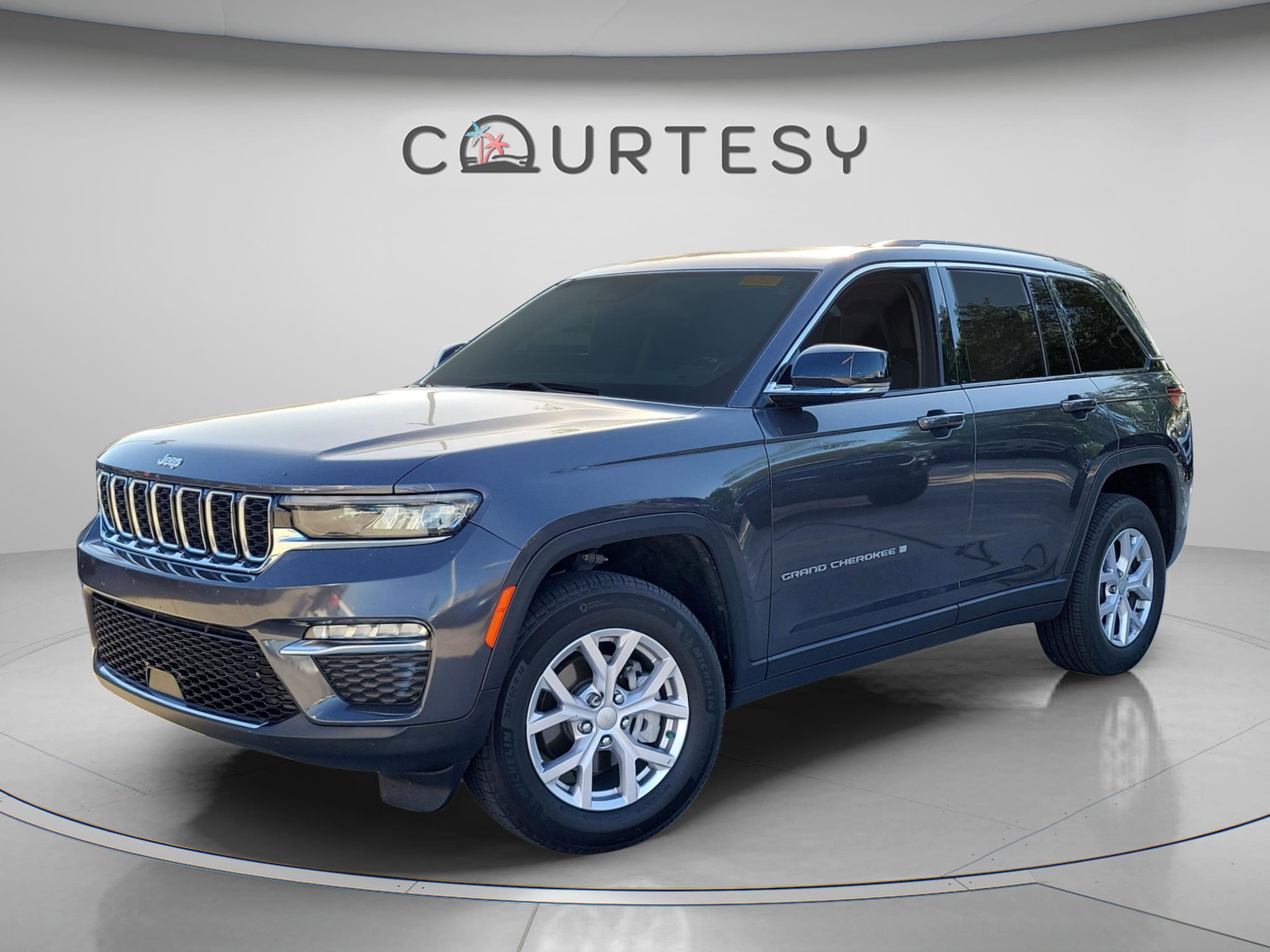 2022 Jeep Grand Cherokee Limited's photo