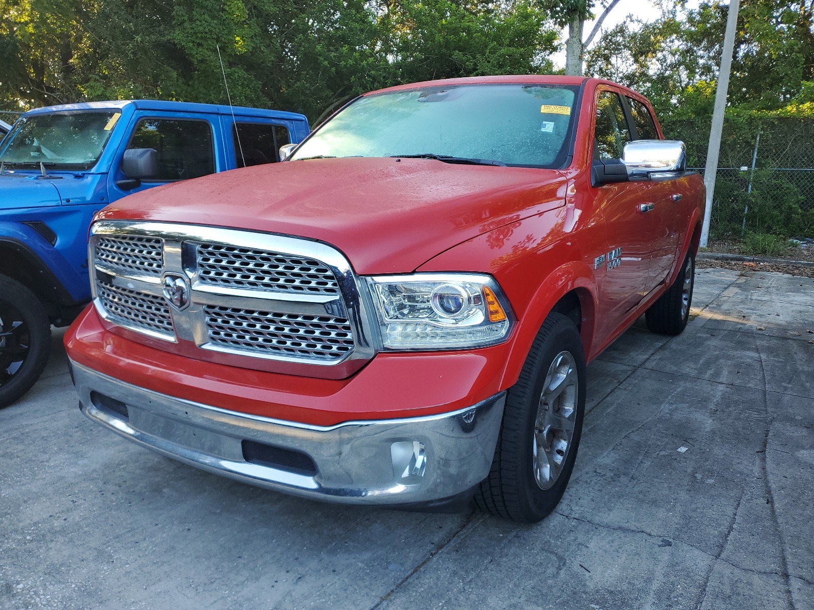 2017 Ram 1500 Laramie photo 2