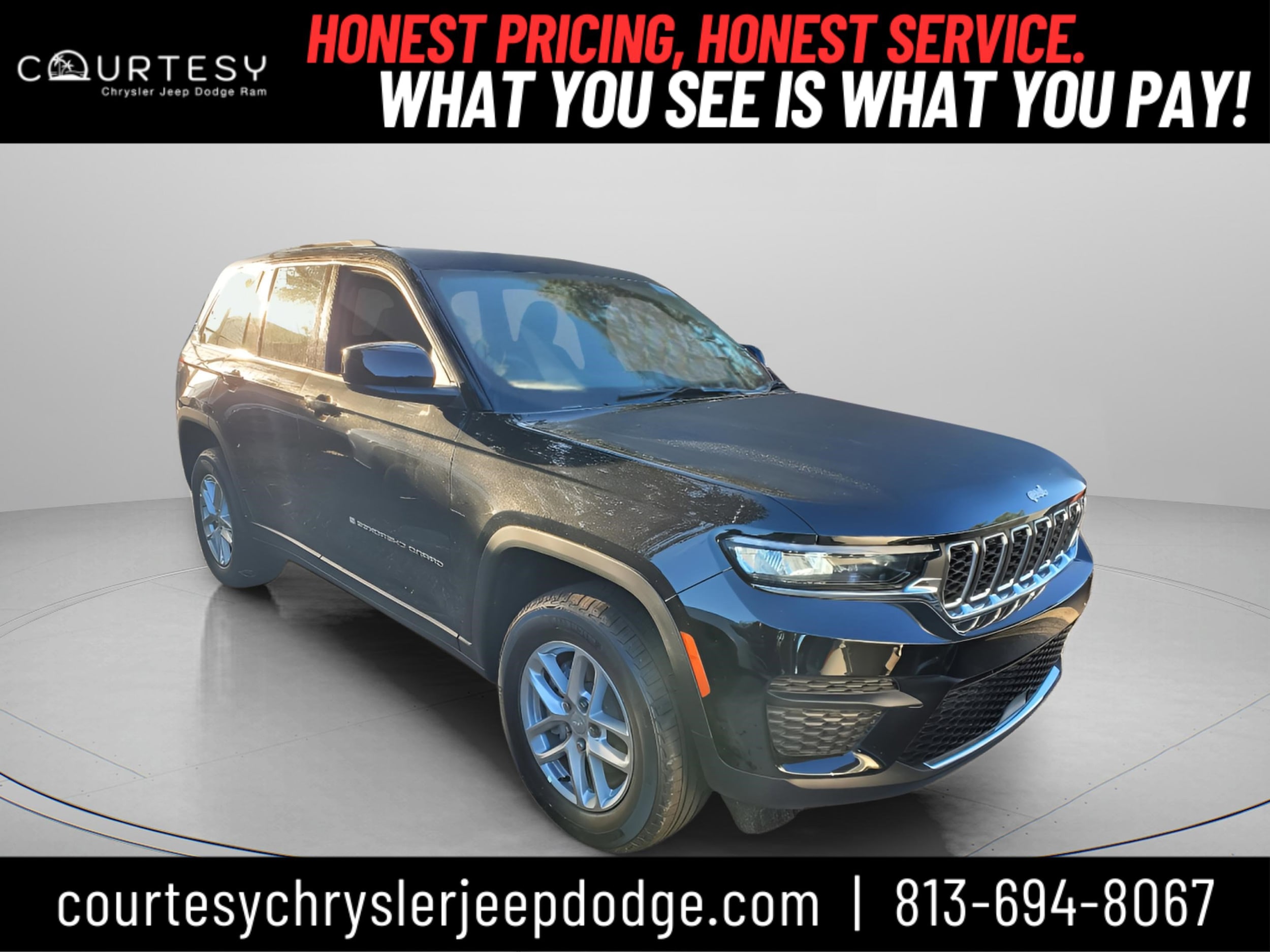 2025 Jeep Grand Cherokee Laredo's photo